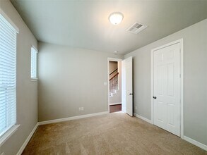 9503 Towne Lake Pkwy in Houston, TX - Foto de edificio - Building Photo