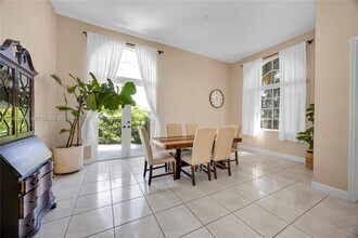 16000 SW 91st Ct in Palmetto Bay, FL - Building Photo - Building Photo