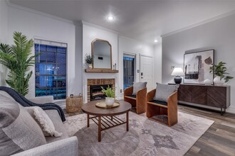 4405 Bowser Ave in Dallas, TX - Building Photo - Building Photo