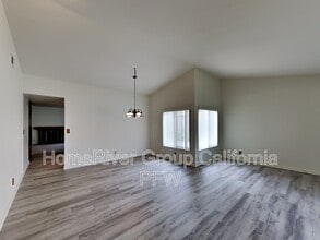 3910 Coronado Cir in Thousand Oaks, CA - Building Photo - Building Photo