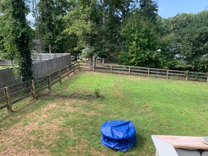 3500 Speeks Dr in Midlothian, VA - Foto de edificio - Building Photo