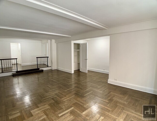 EAST 38 STREET in New York, NY - Building Photo - Building Photo