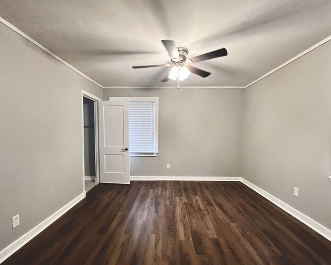 property at 2044 Jefferson Ave