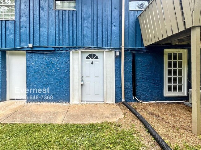 property at 5727 N Morgan Ln