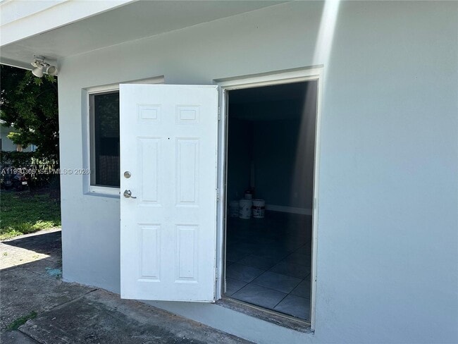 6801 NW 2nd Ct in Miami, FL - Building Photo - Building Photo