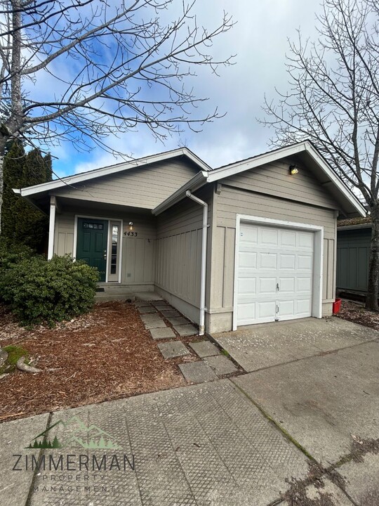 4433 Alderbury St in Eugene, OR - Building Photo