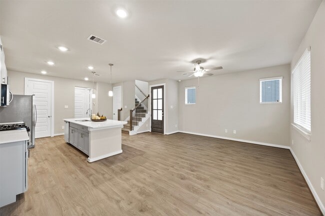 4115 Glowing Hearth Dr in Houston, TX - Building Photo - Building Photo