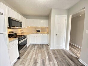 1880 Lakestone Way in Marietta, GA - Building Photo - Building Photo