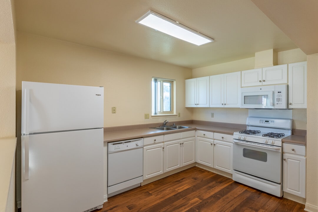 Serra Mesa - Military Housing in Oceanside, CA - Building Photo