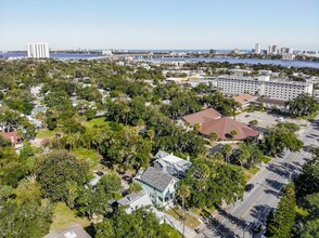 208 Fairview Ave in Daytona Beach, FL - Building Photo - Building Photo