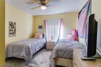 9540 Green Cypress Ln in Ft. Myers, FL - Building Photo - Building Photo