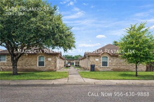 1406 Orlando St in Edinburg, TX - Building Photo