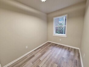 441 Connecticut St, Unit #1 in Gary, IN - Building Photo - Building Photo