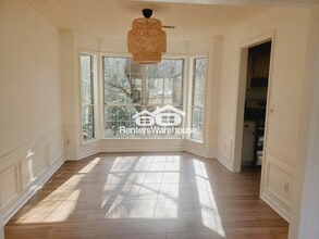 4935 Tanners Spring Dr in Alpharetta, GA - Foto de edificio - Building Photo