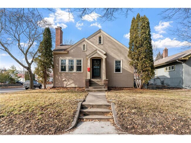 property at 2300 NE McKinley St