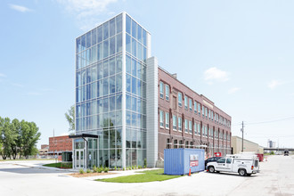 Virginia Square Apartments (100-103) in Sioux City, IA - Foto de edificio - Building Photo