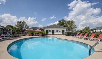 Brooksedge in Reynoldsburg, OH - Building Photo