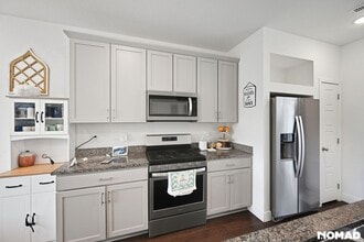 247 S Old Hammer St in Aurora, CO - Foto de edificio - Building Photo