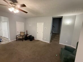 414 Rick Mccormick Dr in La Vergne, TN - Building Photo - Building Photo