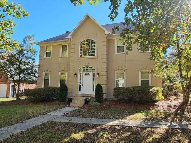 property at 2400 Tweedmore Ct