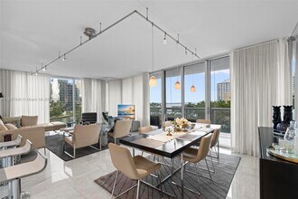 495 Brickell Ave, Unit 501 in Miami, FL - Building Photo - Building Photo