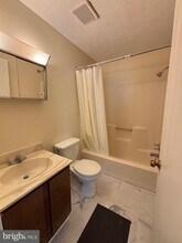 240 Nottoway Dr in Stephens City, VA - Building Photo - Building Photo