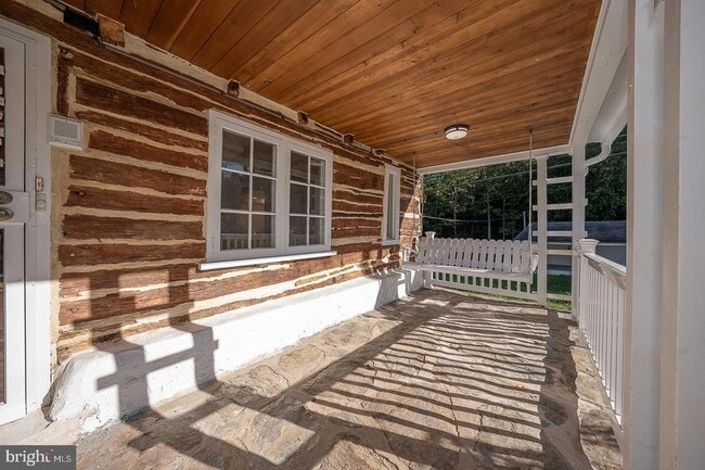 875 Old State Rd in Berwyn, PA - Building Photo - Building Photo