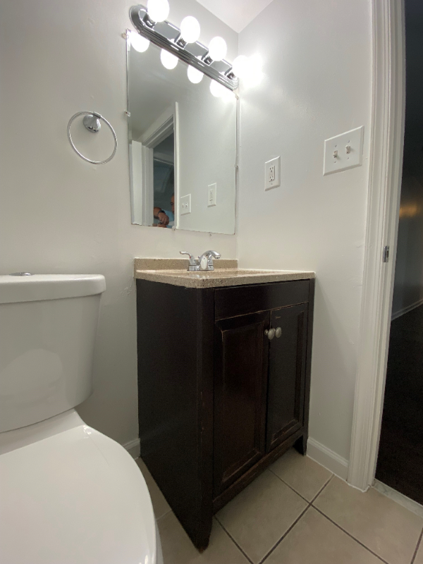 4953 G St SE-Unit -A6 in Washington, DC - Foto de edificio - Building Photo