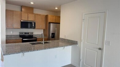 2808 Moonshadow Ct in Clermont, FL - Building Photo - Building Photo