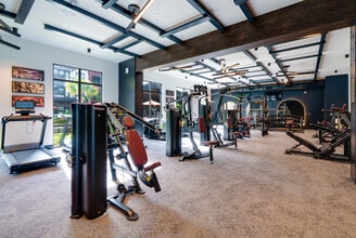 Parkway Crossings in Kissimmee, FL - Building Photo - Building Photo