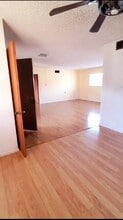2239 N Frederic St, Unit Views  - 2nd story upper in Burbank, CA - Building Photo - Building Photo