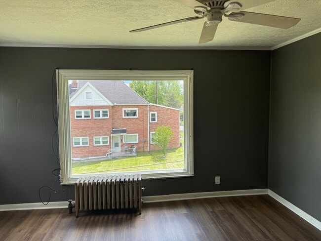 property at 506 6th St