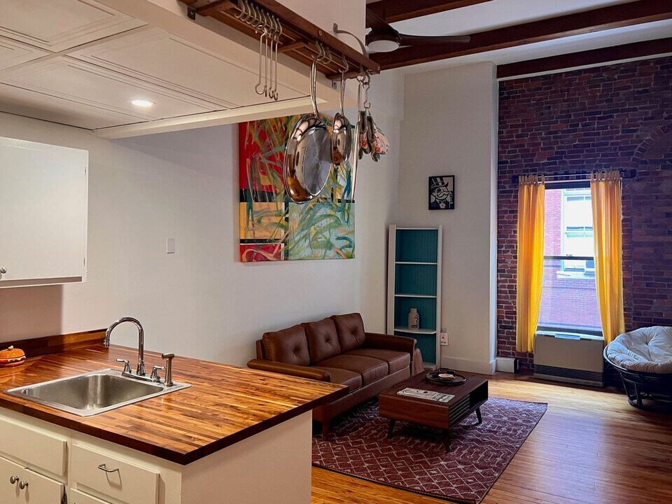 99 Silver St in Portland, ME - Building Photo