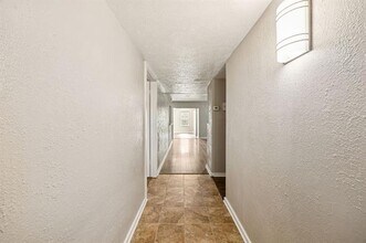 2710 Clover Valley Dr in Garland, TX - Building Photo - Building Photo