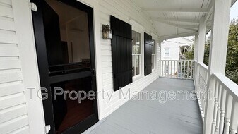 32 Sanford St in St. Augustine, FL - Building Photo