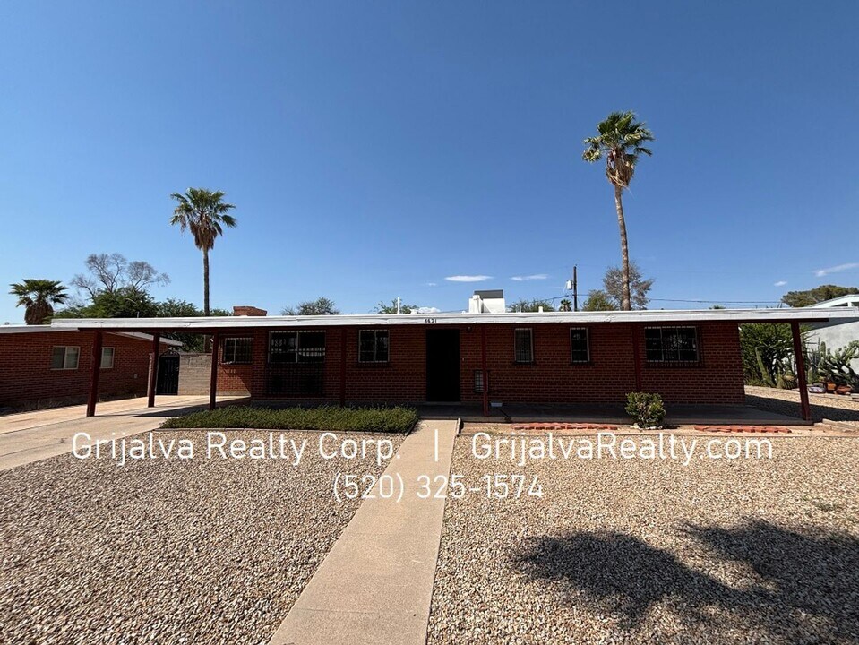 5621 E 13th St in Tucson, AZ - Building Photo