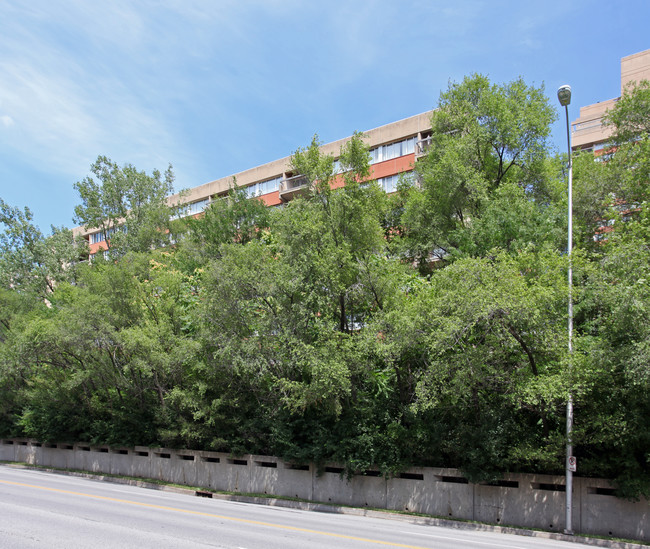 Santa Fe Condominiums in Kansas City, MO - Foto de edificio - Building Photo