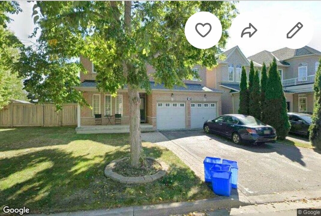 76 Chasser Dr in Markham, ON - Building Photo