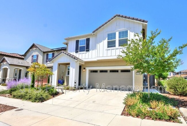 4268 Emerald Gate Ln in Folsom, CA - Foto de edificio - Building Photo