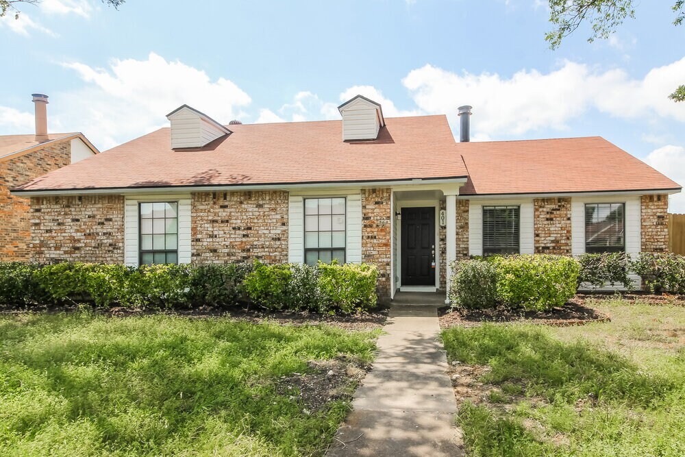 401 Rainier St in Cedar Hill, TX - Building Photo