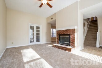 1971 Rocky Mill Ln in Lawrenceville, GA - Foto de edificio - Building Photo