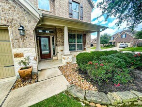 21802 Leigh Creek Dr in Spring, TX - Building Photo - Building Photo