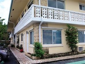 1044 NE 8th Ave in Fort Lauderdale, FL - Building Photo