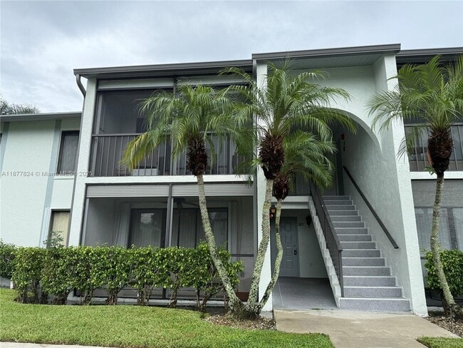 1013 Green Pine Blvd, Unit G1 in West Palm Beach, FL - Foto de edificio - Building Photo