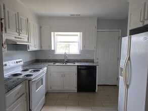 102 Keyport Ct in Orangeburg, SC - Building Photo - Building Photo