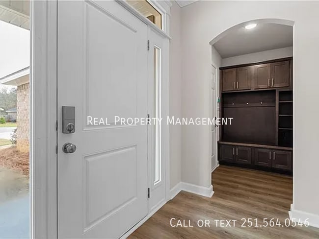 682 Begeman Rd in Mobile, AL - Building Photo - Building Photo