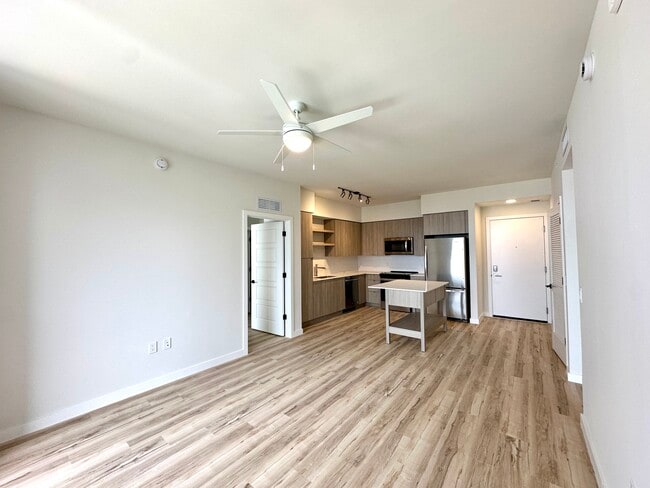 property at 142 SW 5th Ave