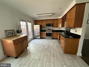 4713 Columbia Rd in Ellicott City, MD - Building Photo - Building Photo