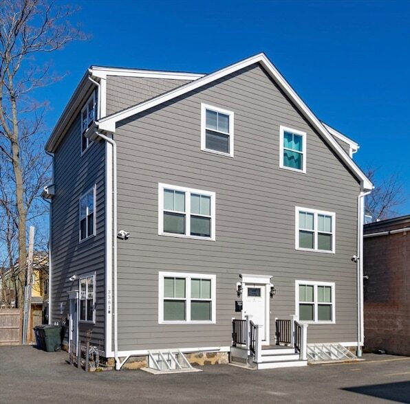 3381R Washington St, Unit 1 in Boston, MA - Building Photo - Building Photo