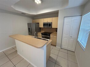 4961 Leeward Ln in Fort Lauderdale, FL - Building Photo - Building Photo